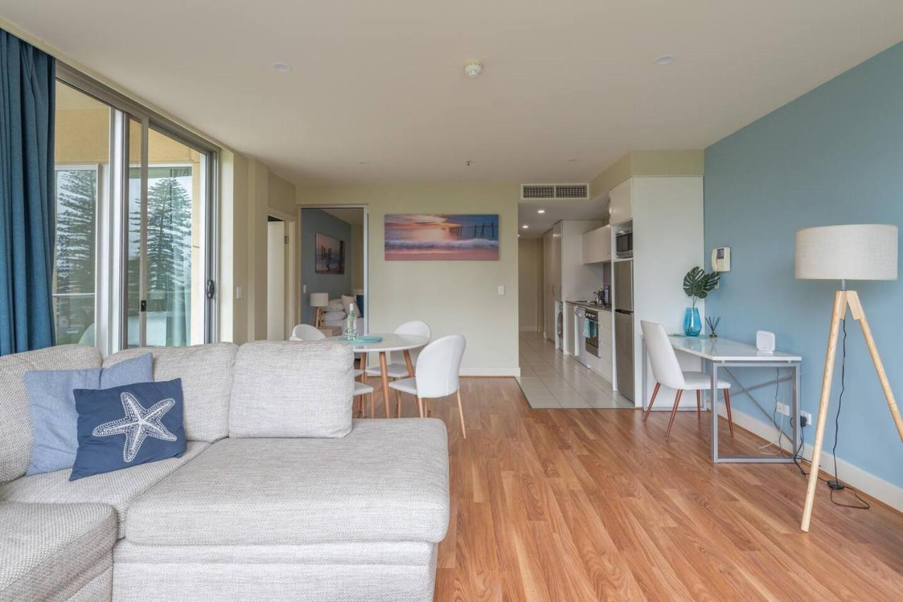גלנלג Beachside Luxury Apartments One & Two Bedroom In Beachfront Oaks Pier Building מראה חיצוני תמונה