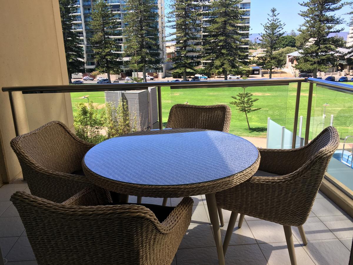 גלנלג Beachside Luxury Apartments One & Two Bedroom In Beachfront Oaks Pier Building מראה חיצוני תמונה