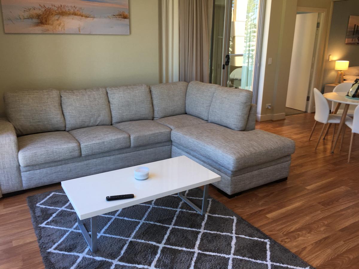 גלנלג Beachside Luxury Apartments One & Two Bedroom In Beachfront Oaks Pier Building מראה חיצוני תמונה