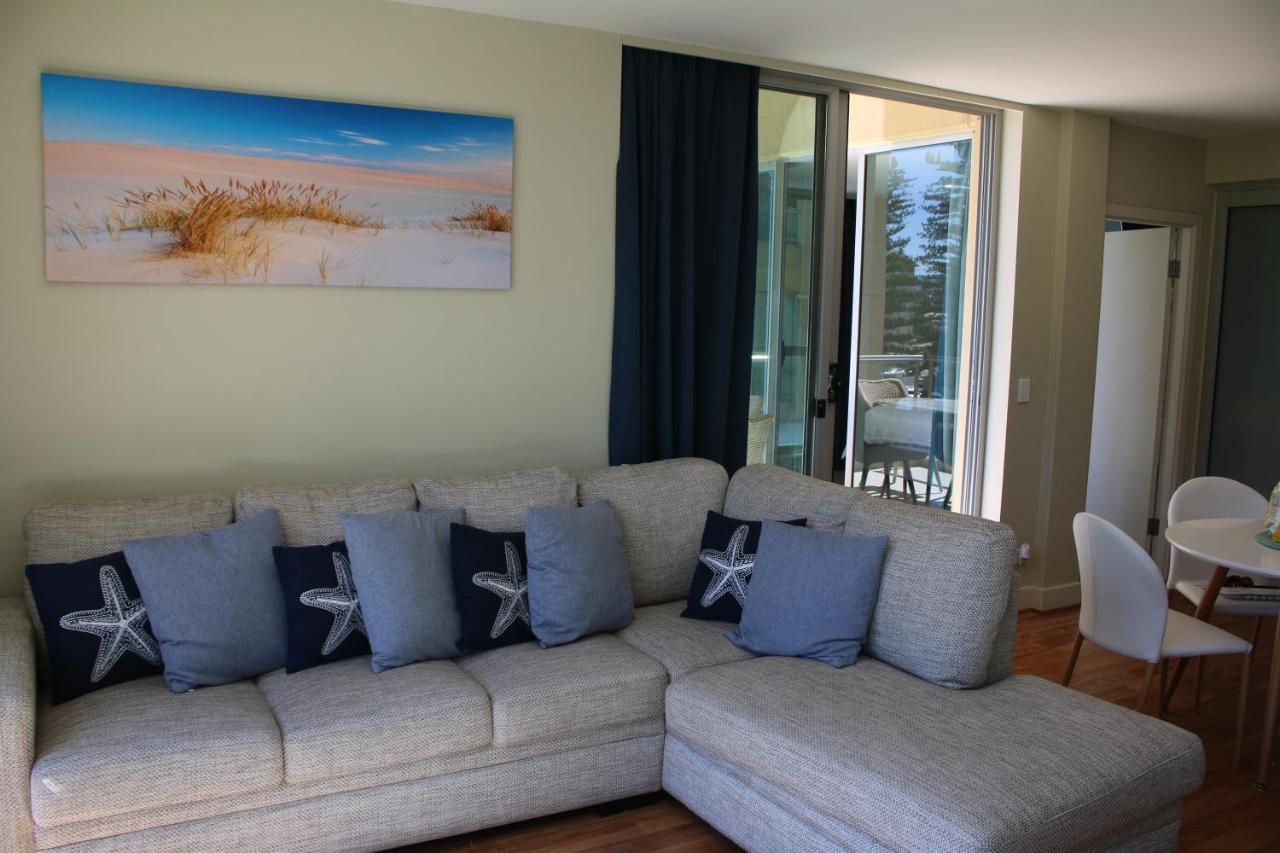 גלנלג Beachside Luxury Apartments One & Two Bedroom In Beachfront Oaks Pier Building מראה חיצוני תמונה